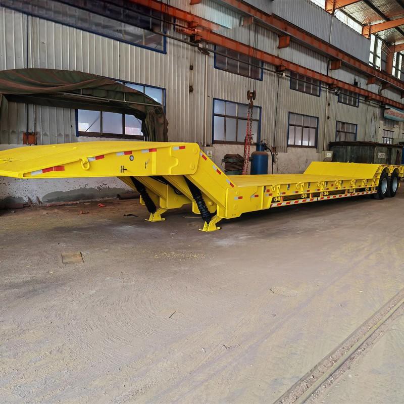 Utdragbar lågbäddsvagn